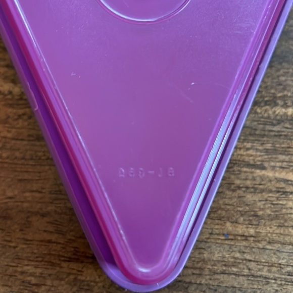 Tupperware Vintage Purple Pie Slice Wedge To Go Keeper Container #269 - Picture 5 of 9